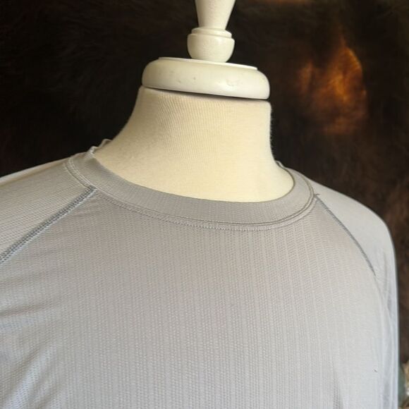 Lululemon shirt L (4444) - Picture 2 of 4